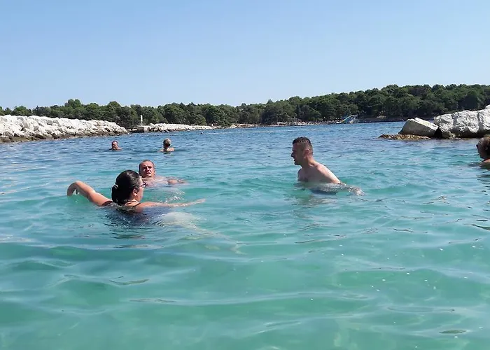 Botic Апартаменти